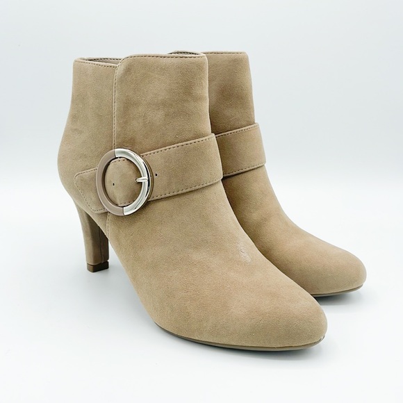 Bandolino Booties - Picture 1 of 13